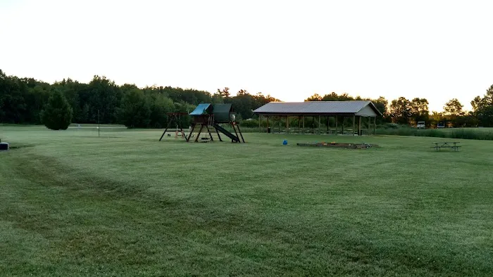 Pete's Retreat Family Campground Picture 5