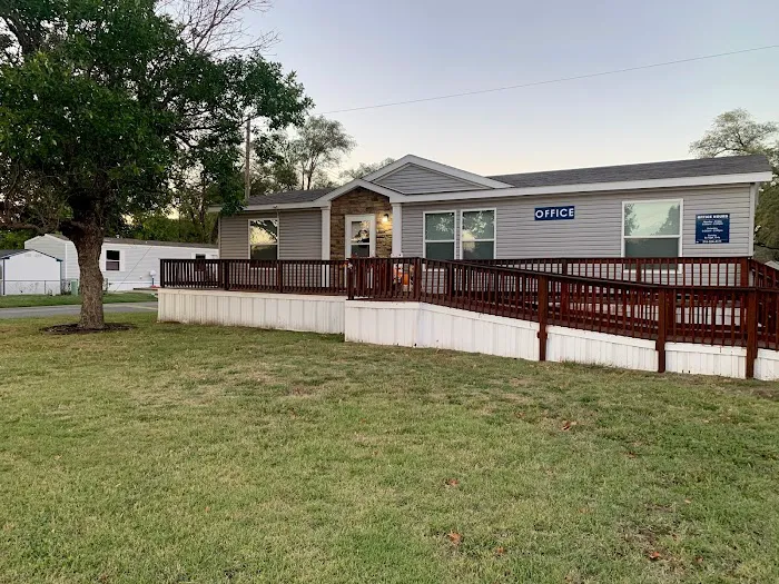 Mobile Manor Estates Picture 5