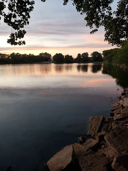 Lakeside Landing Picture 3