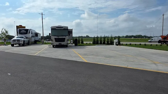 Love's RV Hookup Picture 4