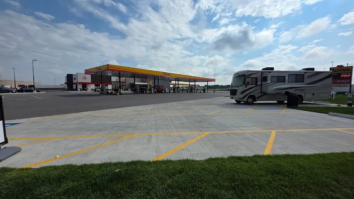 Love's RV Hookup Picture 5
