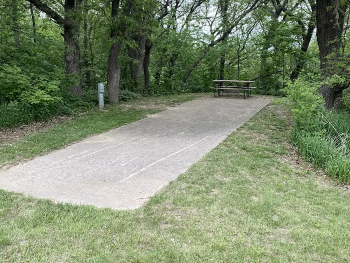 Bur Oak Campground Picture 9