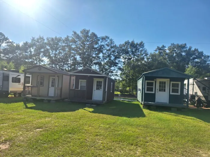 Happy Hideaway rv resort Picture 9