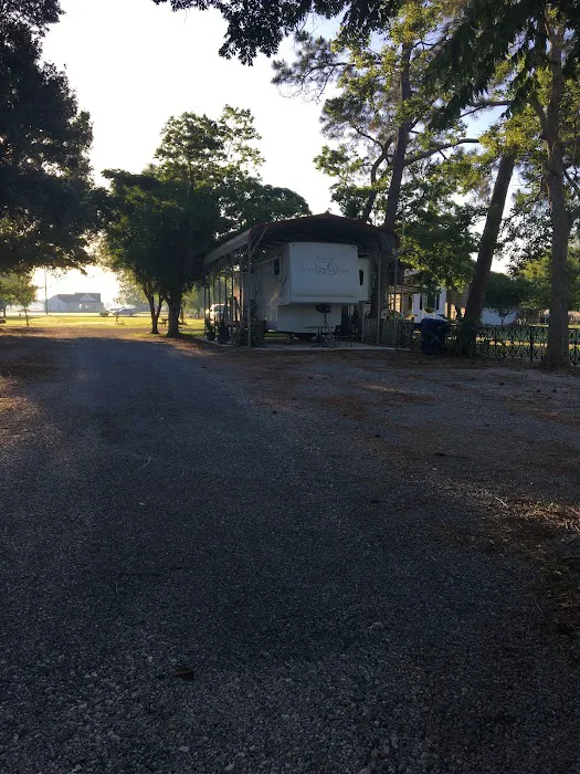 Tall Pines RV Park, Maurice, Louisiana Picture 8
