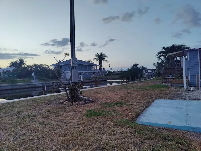 Saint James City Mobile Home Park Picture 3