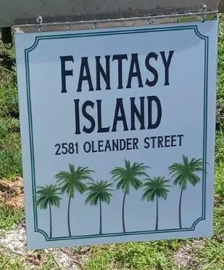 Fantasy Island MHC 55+ Picture 1