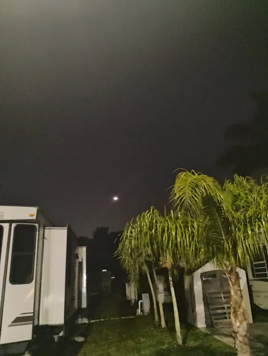 Hills Mobile Home Park Picture 2