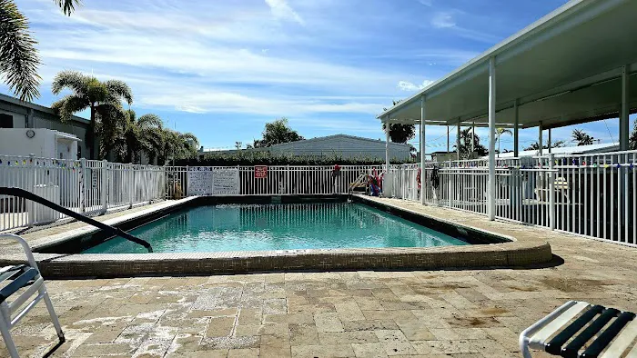 Ocean Waterway Mobile Home Pk Picture 2
