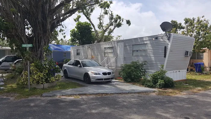 Pinecrest I MHP, LLC Picture 2