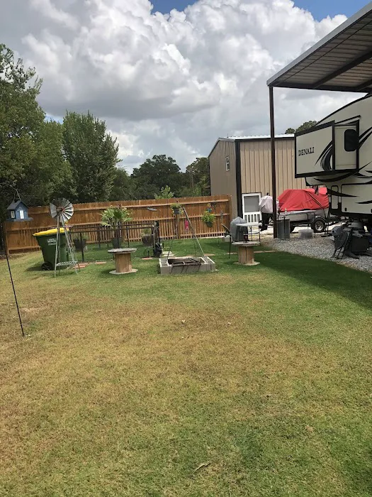 Big E's Lake Alvarado RV Park & Boat Repair/Storage Picture 1