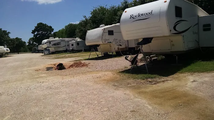 Rock N Robin RV Resort Picture 1