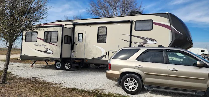 7H RV Park Picture 2