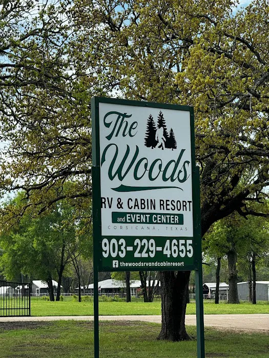 The Woods RV & Cabin Resort Picture 9