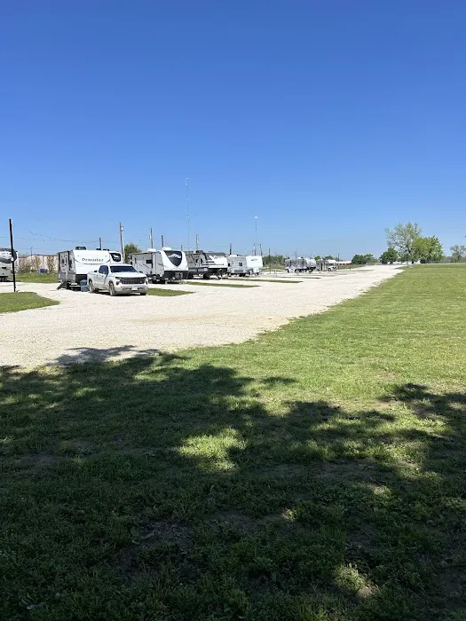 HOOK & LADDER RV PARK Picture 7