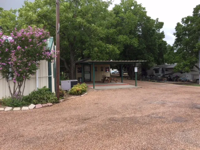 Pecan Acres RV Park Picture 3