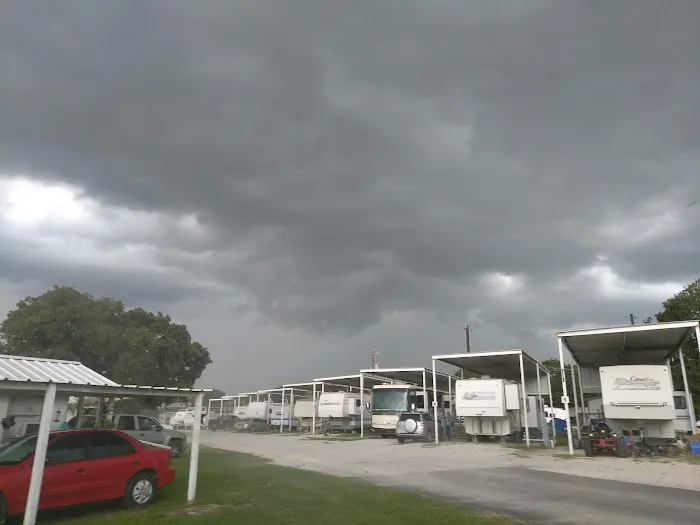 Azle RV Park West Picture 9