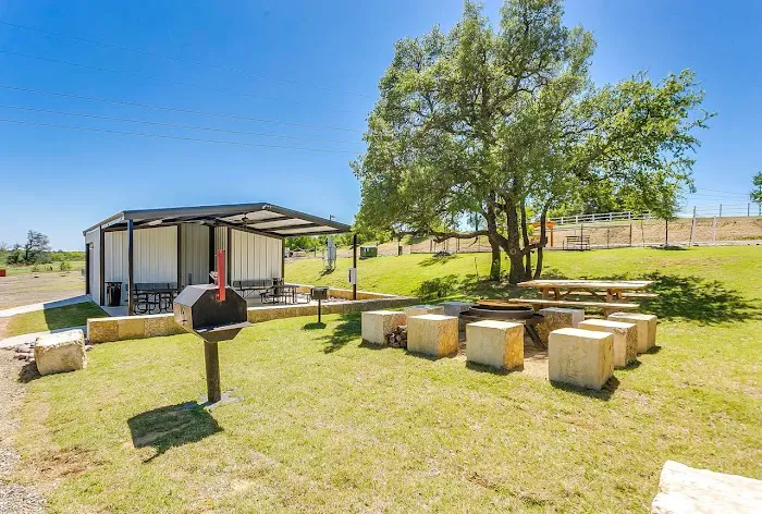 Lonestar 23 RV Park Picture 1