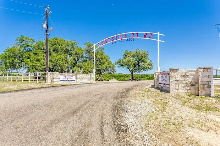 Lonestar 23 RV Park Picture 5