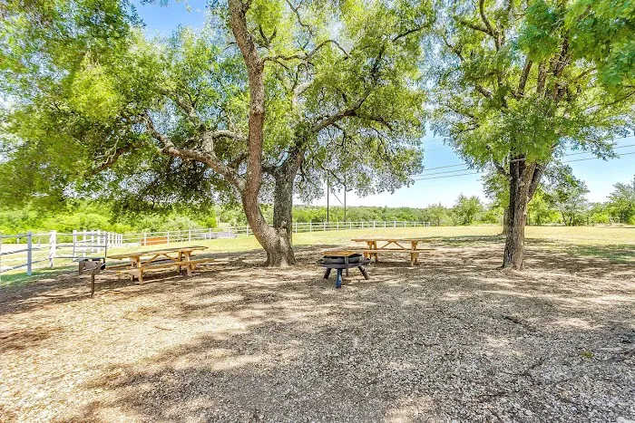 Lonestar 23 RV Park Picture 3