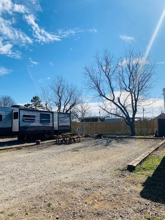 Rolling Creek RV Park Picture 4