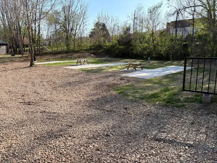 The Bridgewalk Riverside Cabins Picture 3