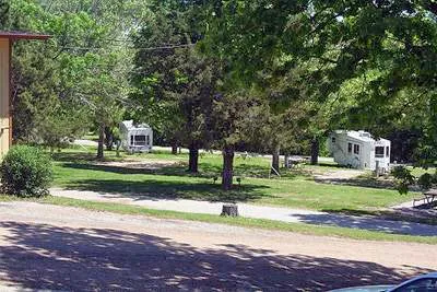 Table Rock Lake RV Resort & Marina Picture 10