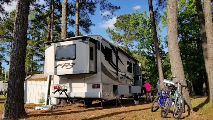 Glorey RV Park Picture 7