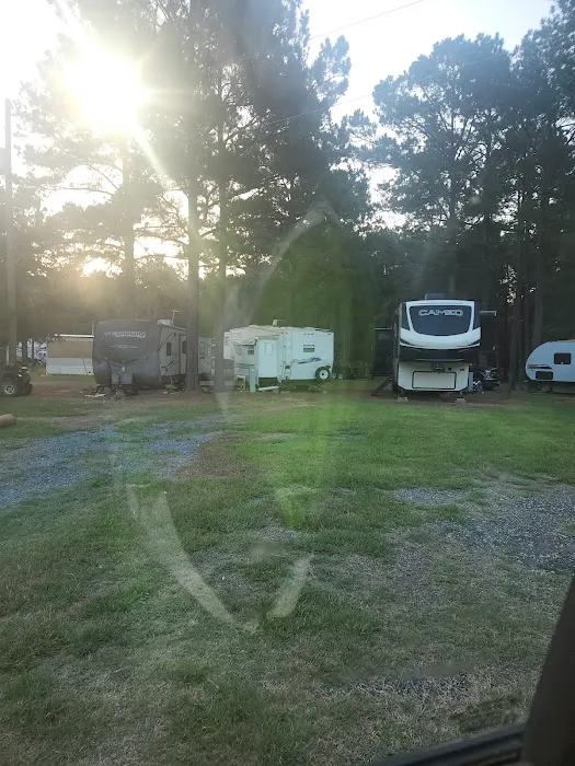 Glorey RV Park Picture 8