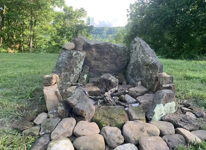 Enchanted Ozark Camp and Cabins Picture 4