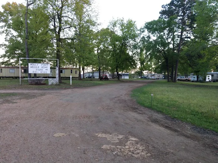 Holly Point Trailer Park Picture 4