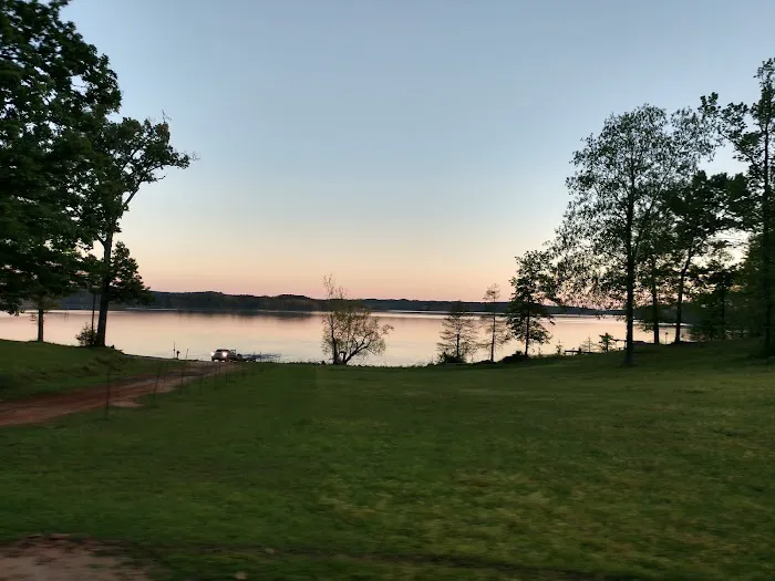 Holly Point Trailer Park Picture 2