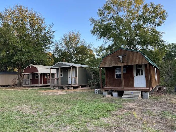 Driftwood RV Park and Cabins by the lake Picture 5
