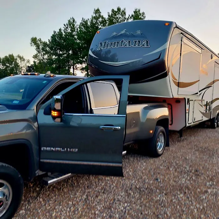 Lakeway RV Park Picture 2