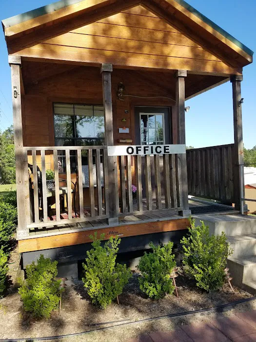 Fairway RV Park Picture 8