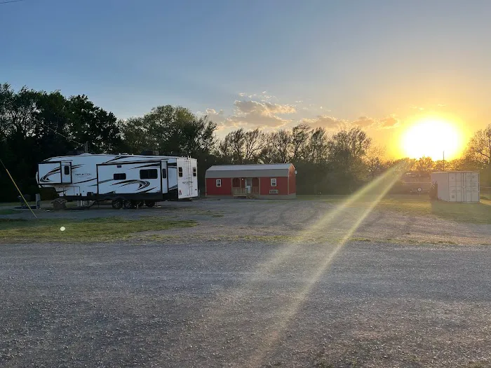 Tall Paul's RV Park Picture 2