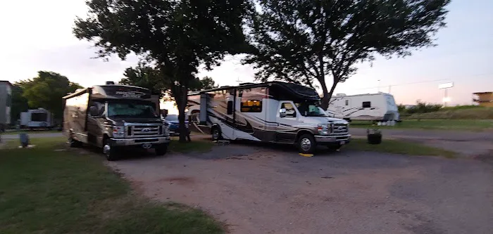 Elk Creek Rt. 66 RV Park Picture 3
