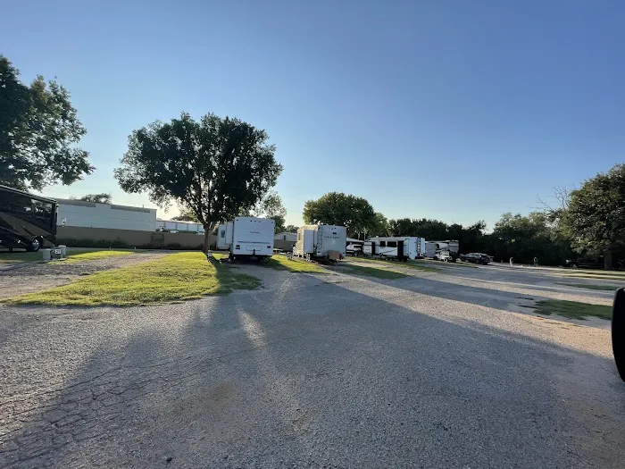 Elk Creek Rt. 66 RV Park Picture 8