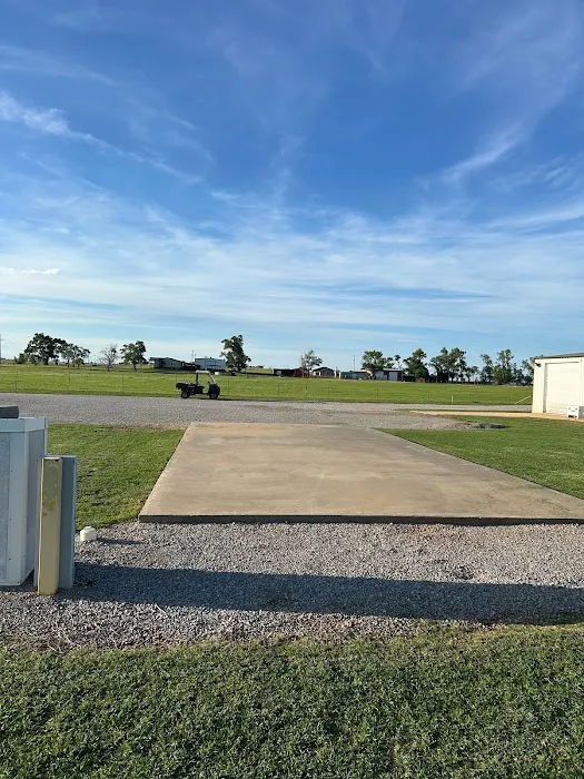 S & H RV Park Picture 1