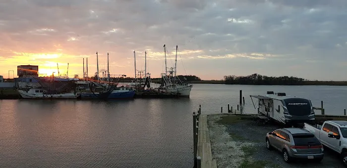 Intracoastal City RV Lot & Dock Picture 4