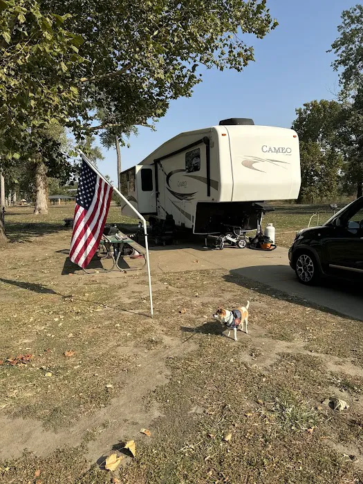Winsorcove RV Park Picture 9
