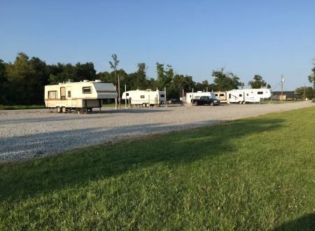 Avary Oaks RV Park
