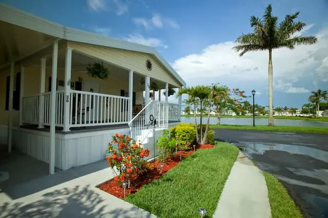 Paradise Village Picture 6