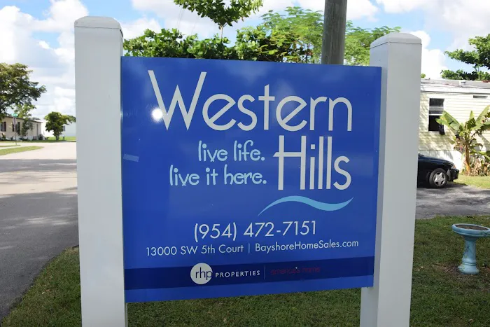 Western Hills Manufactured Home Community Picture 10