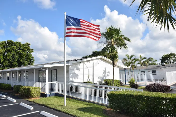 Western Hills Manufactured Home Community Picture 6