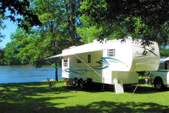 Two Rivers Campground & Tubing Picture 8