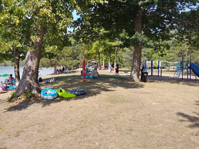 Cedar Lake Memorial Park Campground Picture 8