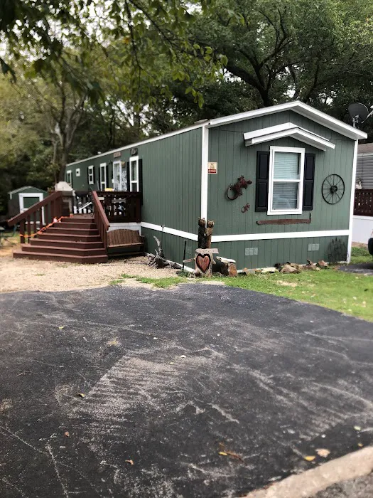 Ranches of Joshua Mobile Home Park Picture 9
