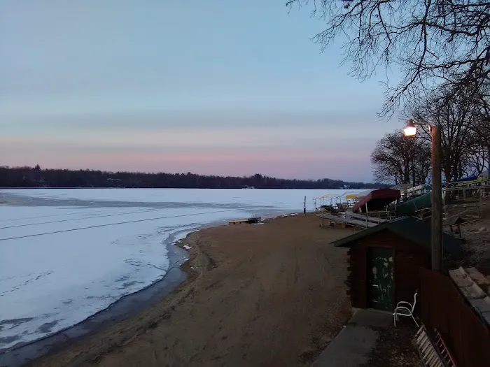 Big Sauk Resort Picture 4