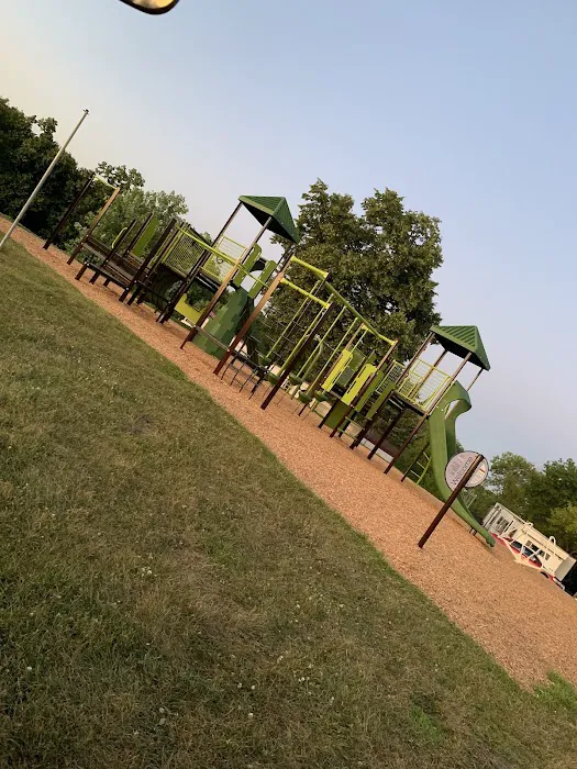 Saukinac Campground Bar & Grill Picture 7