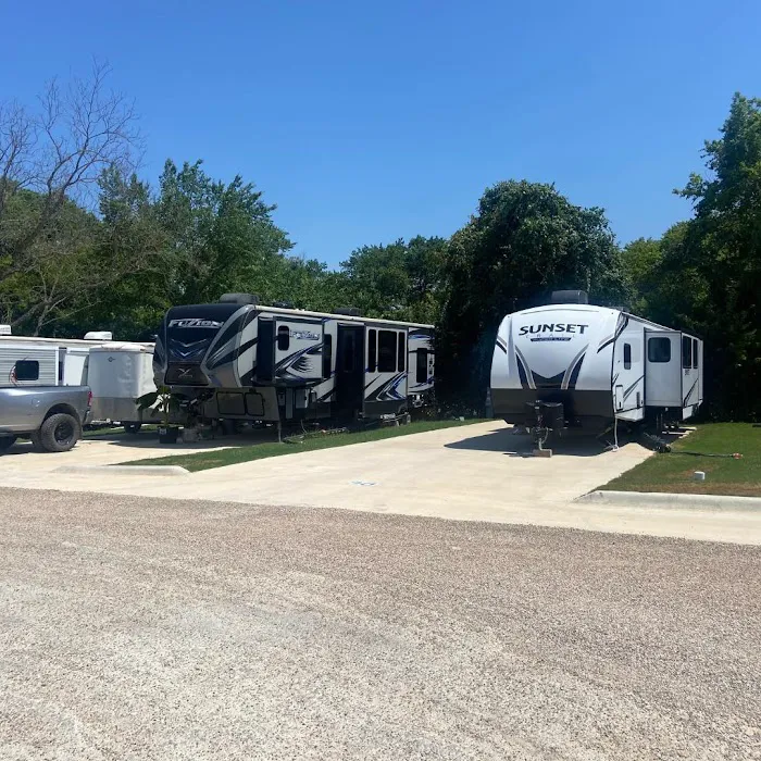 Shady Acres RV Park Picture 7